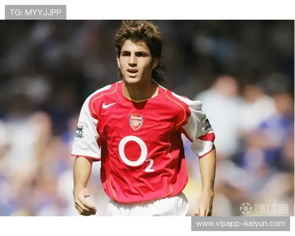 法布雷加斯执教科莫表现优异 靠近欧战区边缘