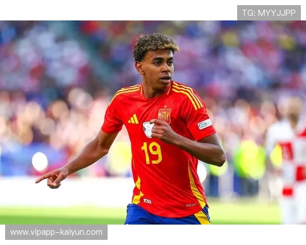 VAR技术全面覆盖欧冠赛事，对攻防判罚准确性提出更高要求